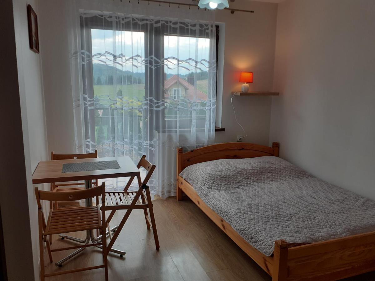 Zielony Zakatek Domki I Pokoje 661-038-537 Polańczyk Exterior foto