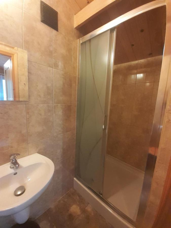 Zielony Zakatek Domki I Pokoje 661-038-537 Polańczyk Exterior foto